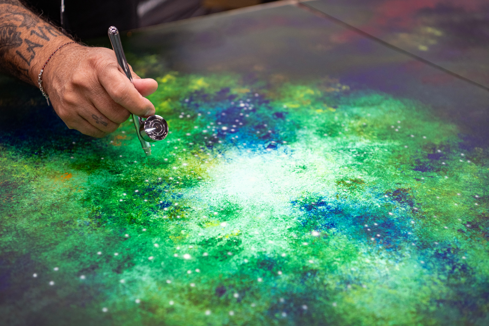 SMALL_Cyril Kongo hand-painting the Starlight Headliner at Rolls-Royce (5)
